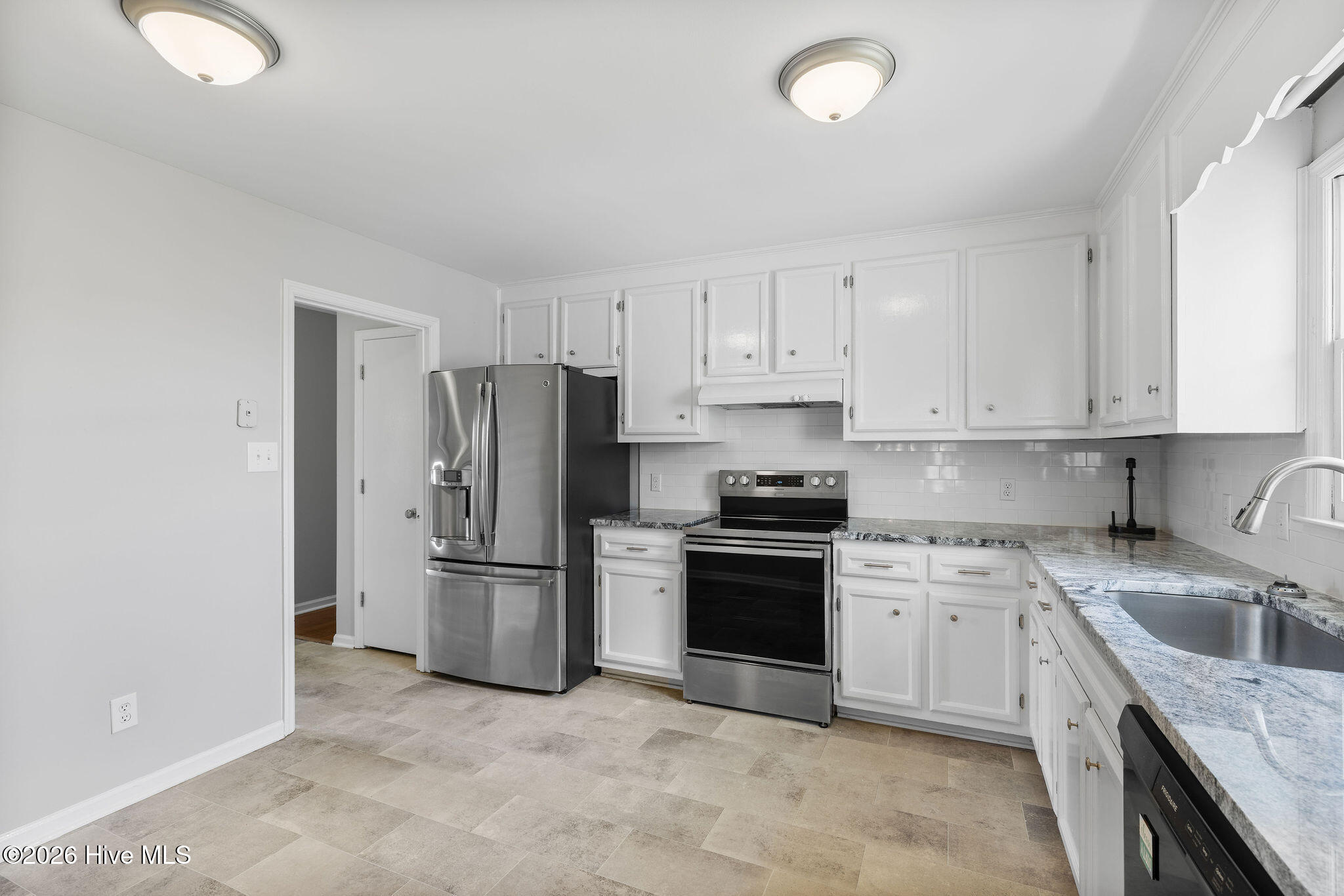830 Indian Springs Road Mount Olive, NC 28365 - Photo 8 of 24 5T5A5380