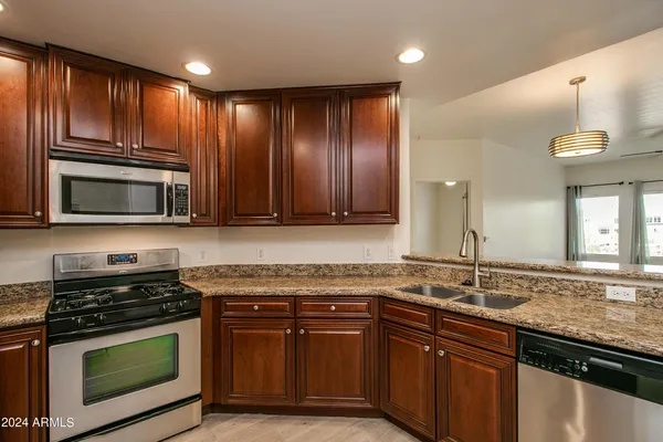 $2,300 | 5450 East Deer Valley Drive, Unit 3012, Phoenix, AZ 85054