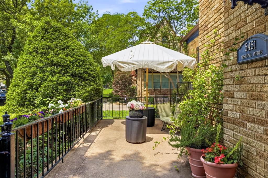 5451 Merrimac Avenue Dallas, TX 75206 - Photo 2 of 40
