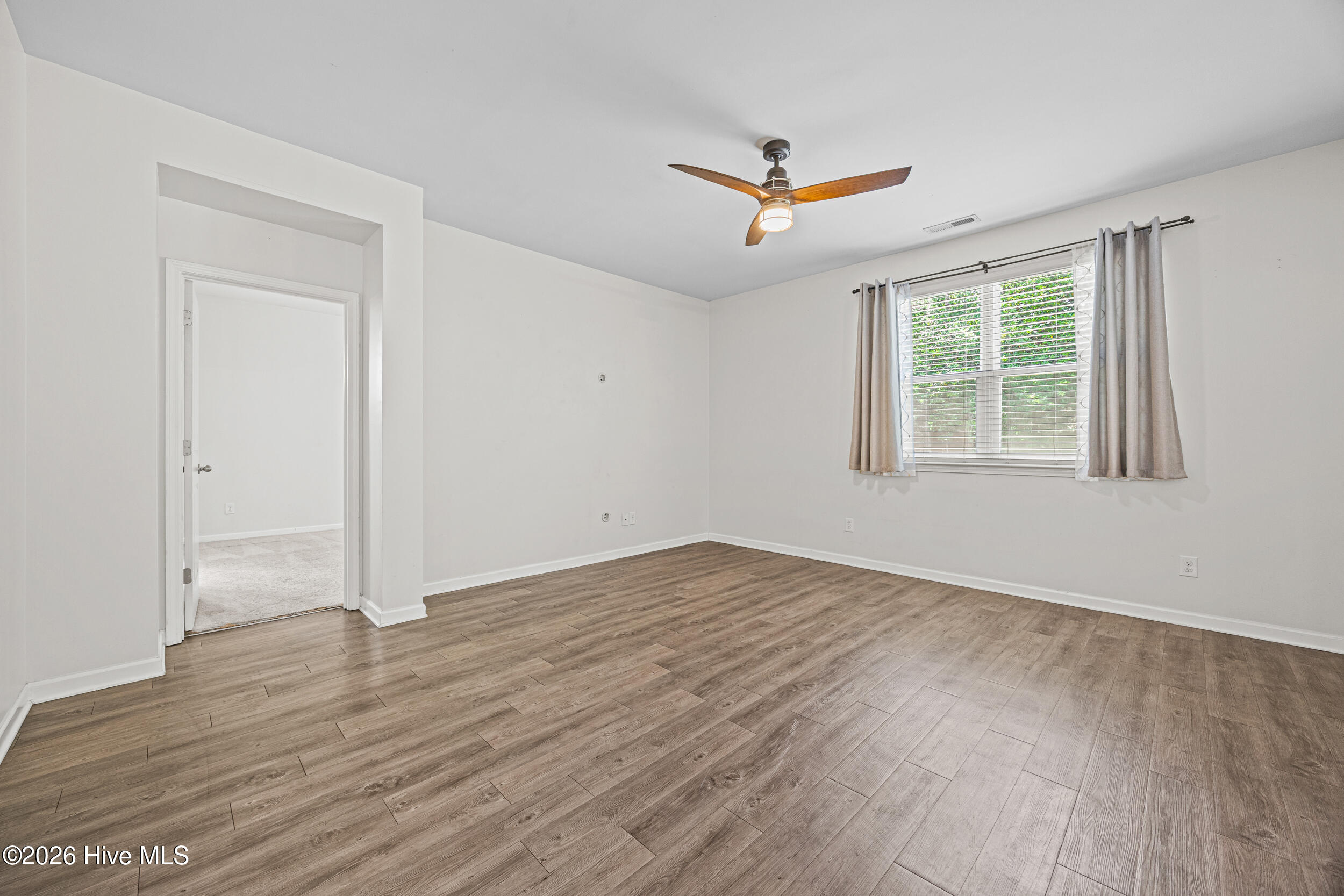 109 Mardella Way Holly Ridge, NC 28445 - Photo 12 of 47 23_living room