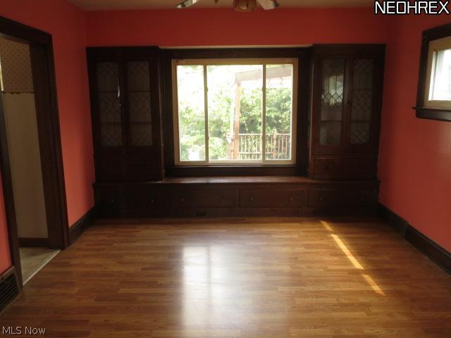 2002 Spring Road Cleveland, OH 44109 - Photo 4 of 16