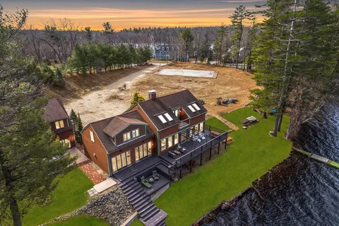 $1,885,000 | 152 Kimball Road, Amesbury, MA 01913