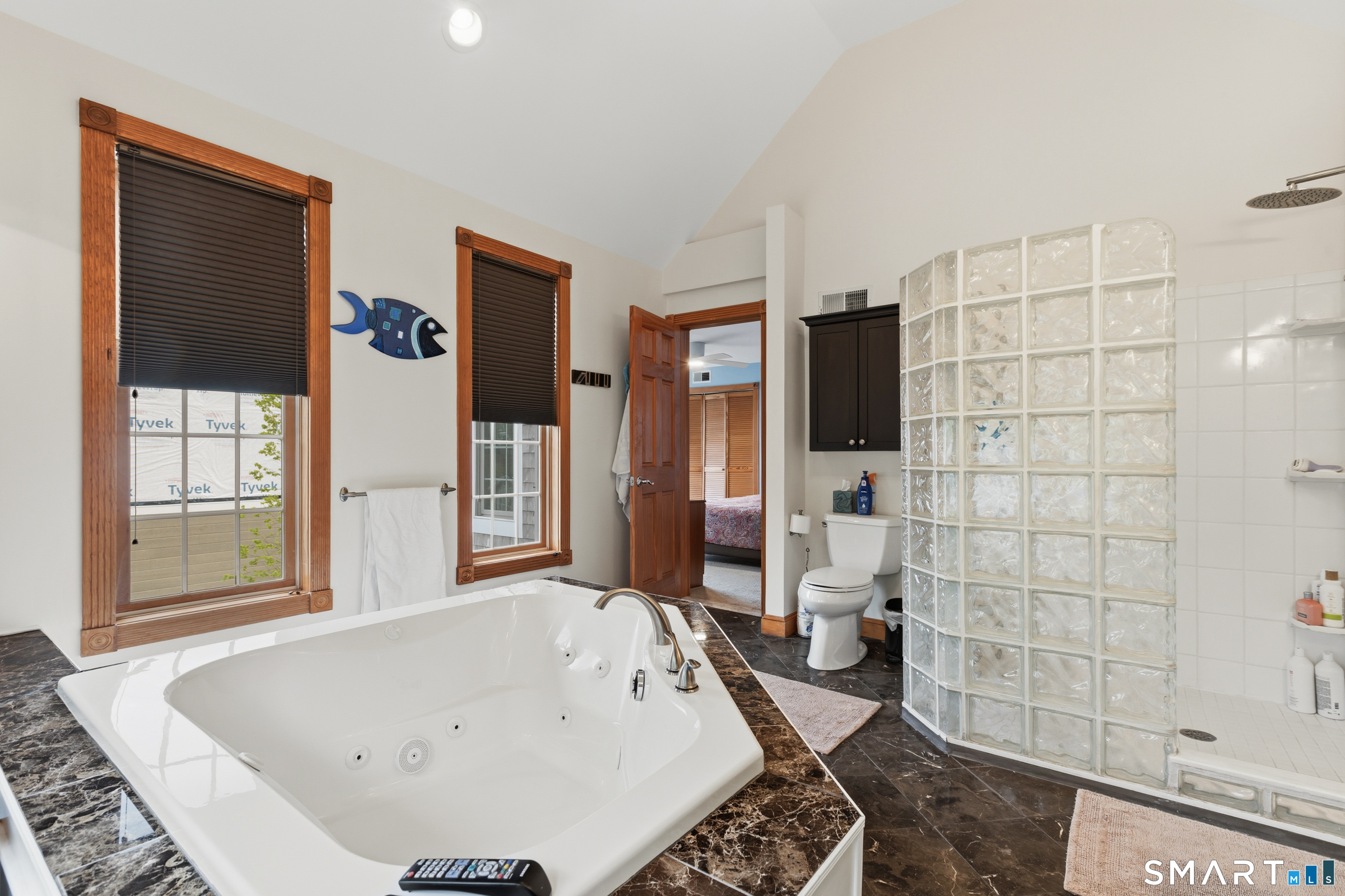25 Brocketts Point Road Branford, CT 06405 - Photo 19 of 40