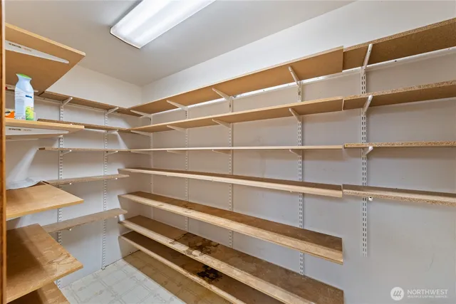 $690,000 | 671 South Edmonds Road, Coupeville, WA 98239