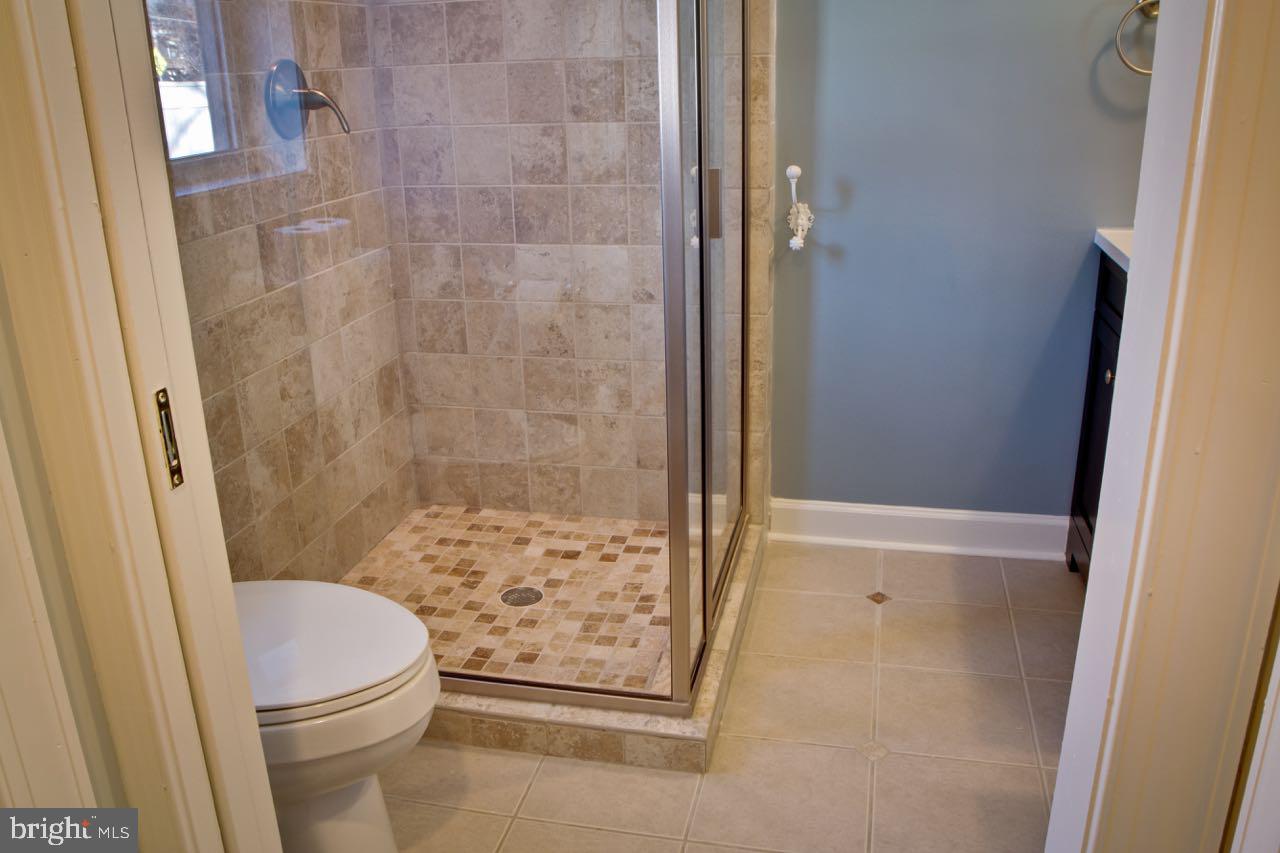 5605 Clifton Road Clifton, VA 20124 - Photo 15 of 18 Gallery Image 15