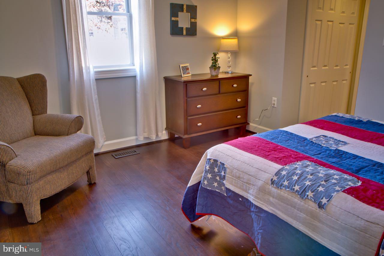 5605 Clifton Road Clifton, VA 20124 - Photo 17 of 18 Gallery Image 17