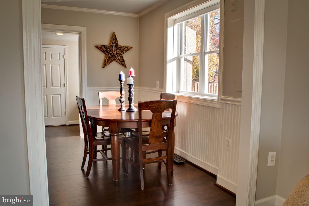 5605 Clifton Road Clifton, VA 20124 - Photo 6 of 18 Gallery Image 6