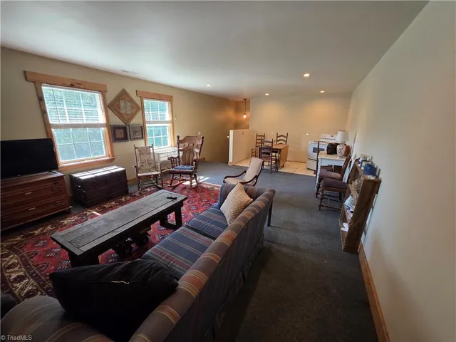 $615,000 | 252 Lynn Drive, Lexington, NC 27292