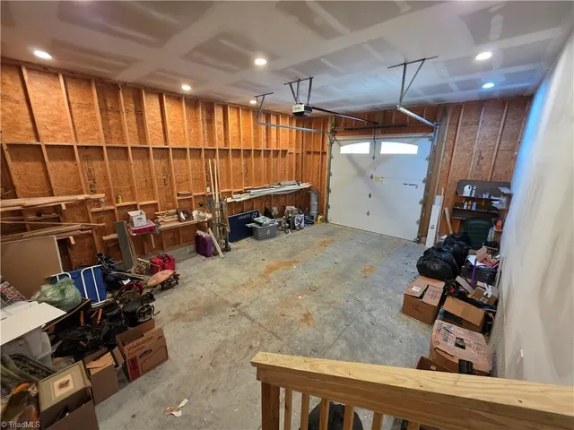 $615,000 | 252 Lynn Drive, Lexington, NC 27292