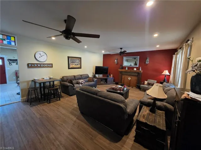 $615,000 | 252 Lynn Drive, Lexington, NC 27292