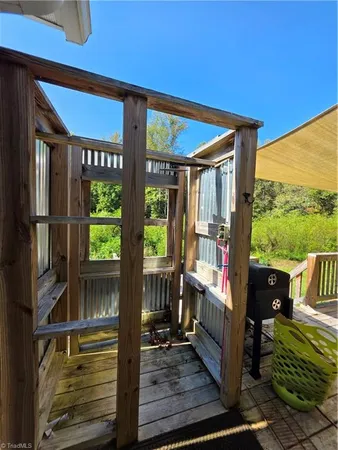 $600,000 | 252 Lynn Drive, Lexington, NC 27292