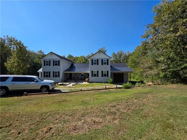 $615,000 | 252 Lynn Drive, Lexington, NC 27292