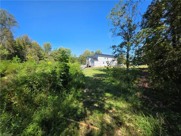$600,000 | 252 Lynn Drive, Lexington, NC 27292