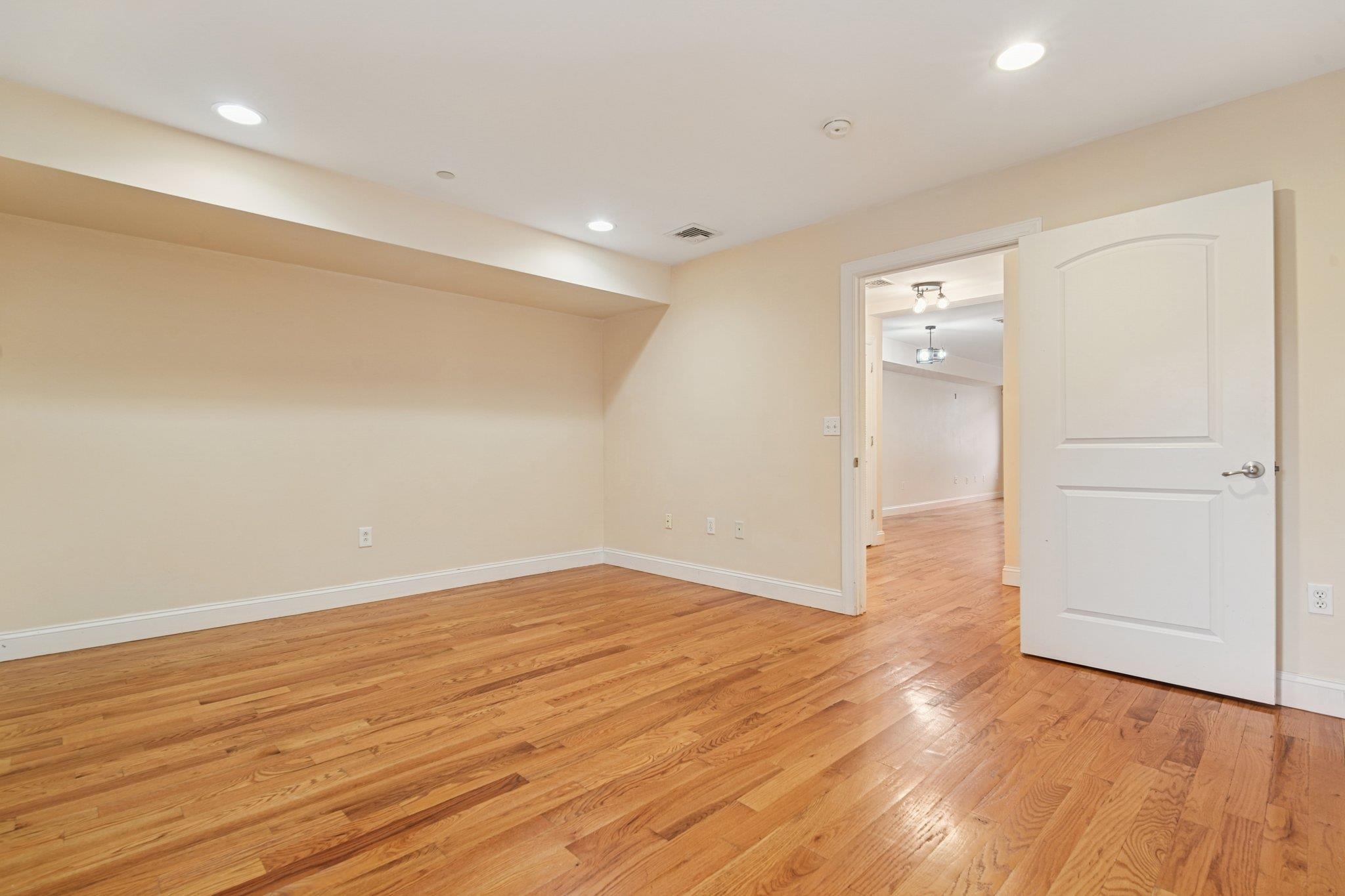 124 68th Street, Unit 203 Guttenberg, NJ 07093 - Photo 5 of 14
