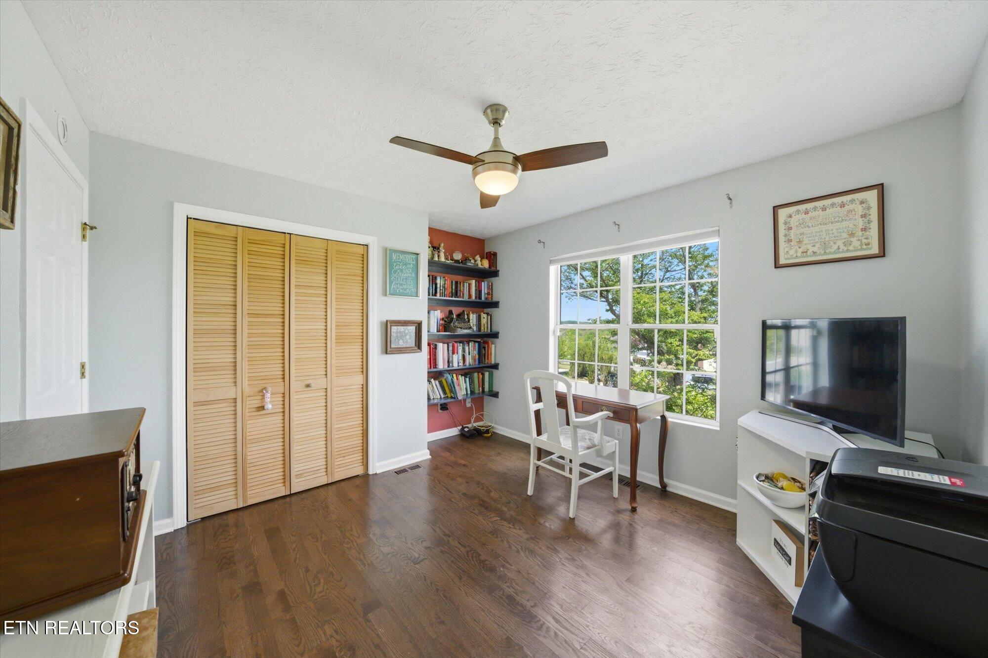 1618 Rivergate Ridge Court Sevierville, TN 37862 - Photo 15 of 25 25-1618-Rivergate-Ridge-Ct-Sevierville-T