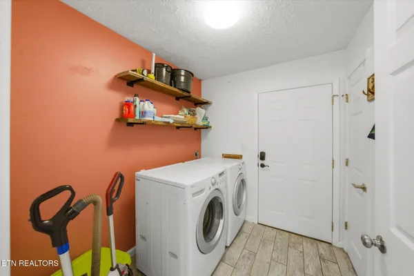 $374,900 | 1618 Rivergate Ridge Court, Sevierville, TN 37862