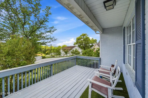 $374,900 | 1618 Rivergate Ridge Court, Sevierville, TN 37862