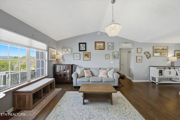 $374,900 | 1618 Rivergate Ridge Court, Sevierville, TN 37862