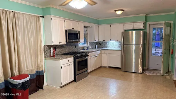 $165,000 | 160 Pinewood Drive, Arapahoe, NC 28510