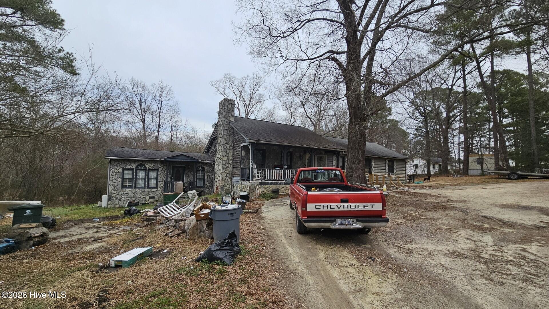 215 Riverside Drive Zebulon, NC 27597 - Photo 4 of 18 Attachment