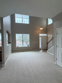 $2,600 | 10097 Cummings Street, Huntley, IL 60142