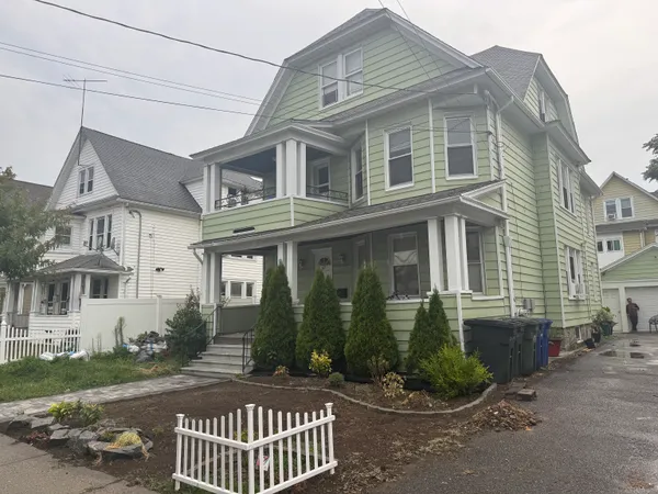 $2,200 | 65-67 Palm Street, Bridgeport, CT 06610