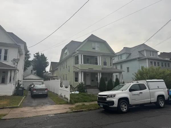 $2,200 | 65-67 Palm Street, Bridgeport, CT 06610