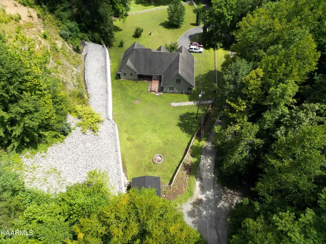 $402,500 | 239 Sulphur Springs Road, Harlan, KY 40840