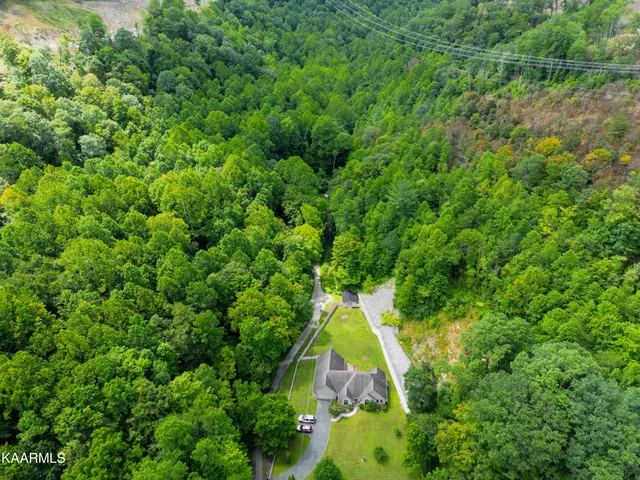 $402,500 | 239 Sulphur Springs Road, Harlan, KY 40840