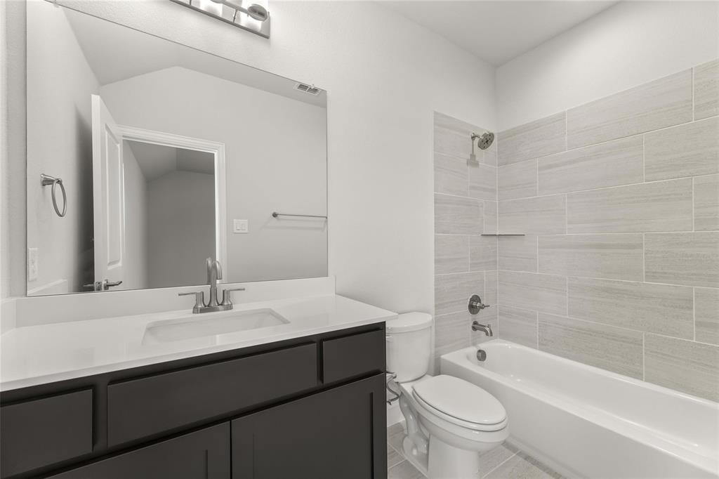 1212 Redcoat Drive Forney, TX 75126 - Photo 20 of 37 2ND Bath