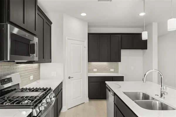 $427,000 | 1212 Redcoat Drive, Forney, TX 75126
