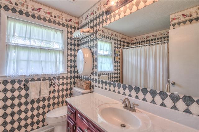 4736 Midland Road Christiana, TN 37037 - Photo 11 of 19 This bath has the feel and space you need. New double vanity cultured marble top and delta faucets. Linen closet.