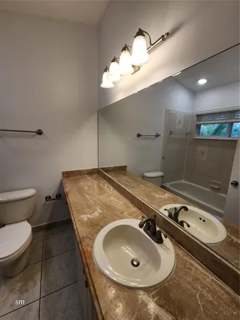 $2,550 | 119 Hidden Ct Drive, Hollywood, FL 33023