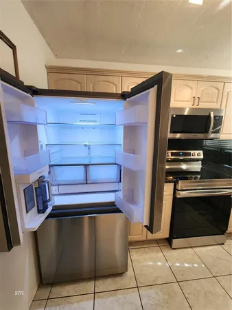 $2,550 | 119 Hidden Ct Drive, Hollywood, FL 33023