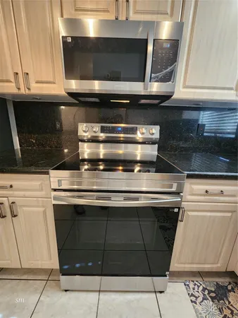 $2,550 | 119 Hidden Ct Drive, Hollywood, FL 33023