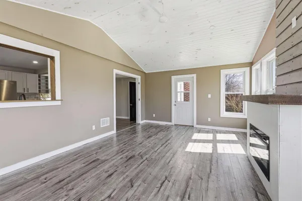 $349,900 | 710 South Elm Street, Three Oaks, MI 49128
