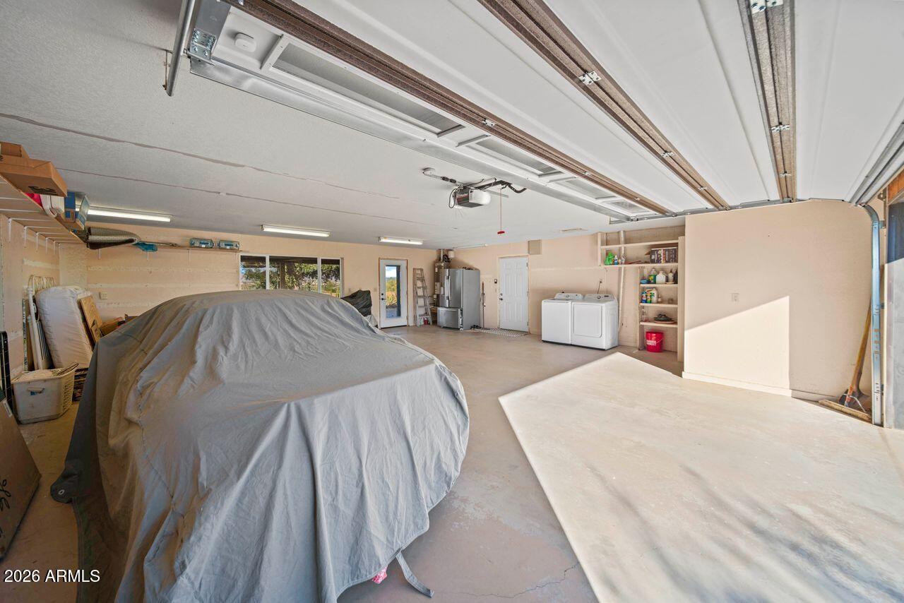 51718 West Donald Road Aguila, AZ 85320 - Photo 20 of 59 a bed room with a bed