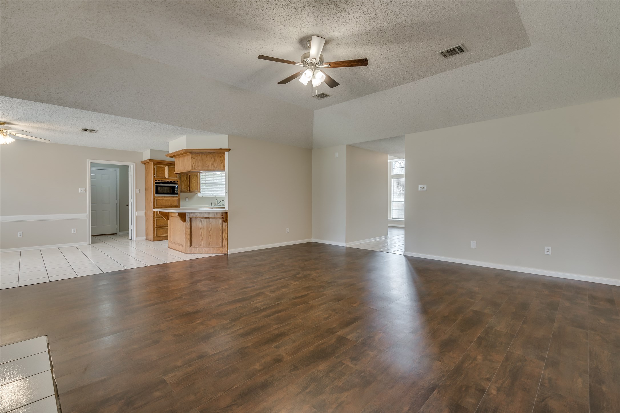 2460 Pebblebrook Circle Conroe, TX 77384 - Photo 9 of 27