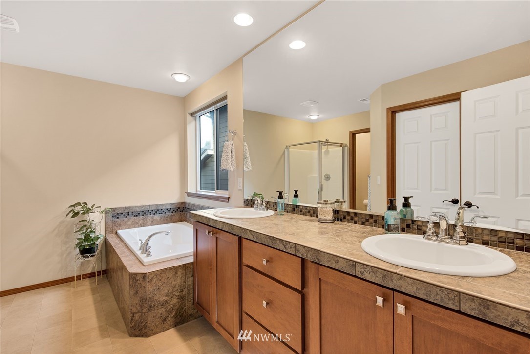 4212 230th Place Southeast Bothell, WA 98021 - Photo 11 of 27