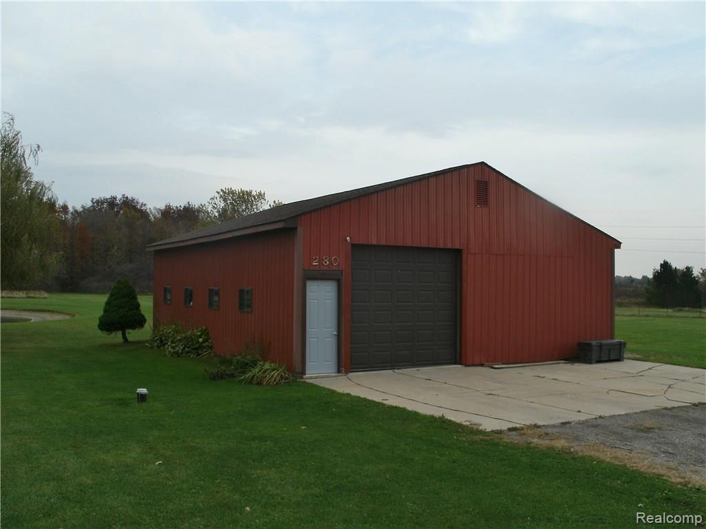 280 Riley Center Road Memphis, MI 48041 - Photo 4 of 23