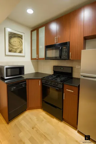 $460,000 | 2082 Frederick Douglass Boulevard, Unit 4B | Harlem