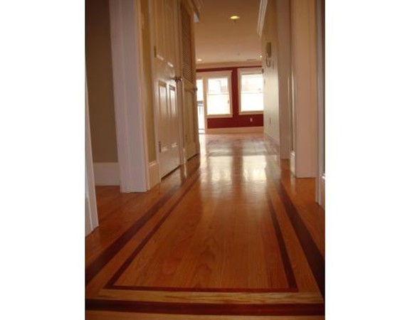 39 Juliette Street, Unit 3 Boston, MA 02122 - Photo 5 of 20 a view of gallery