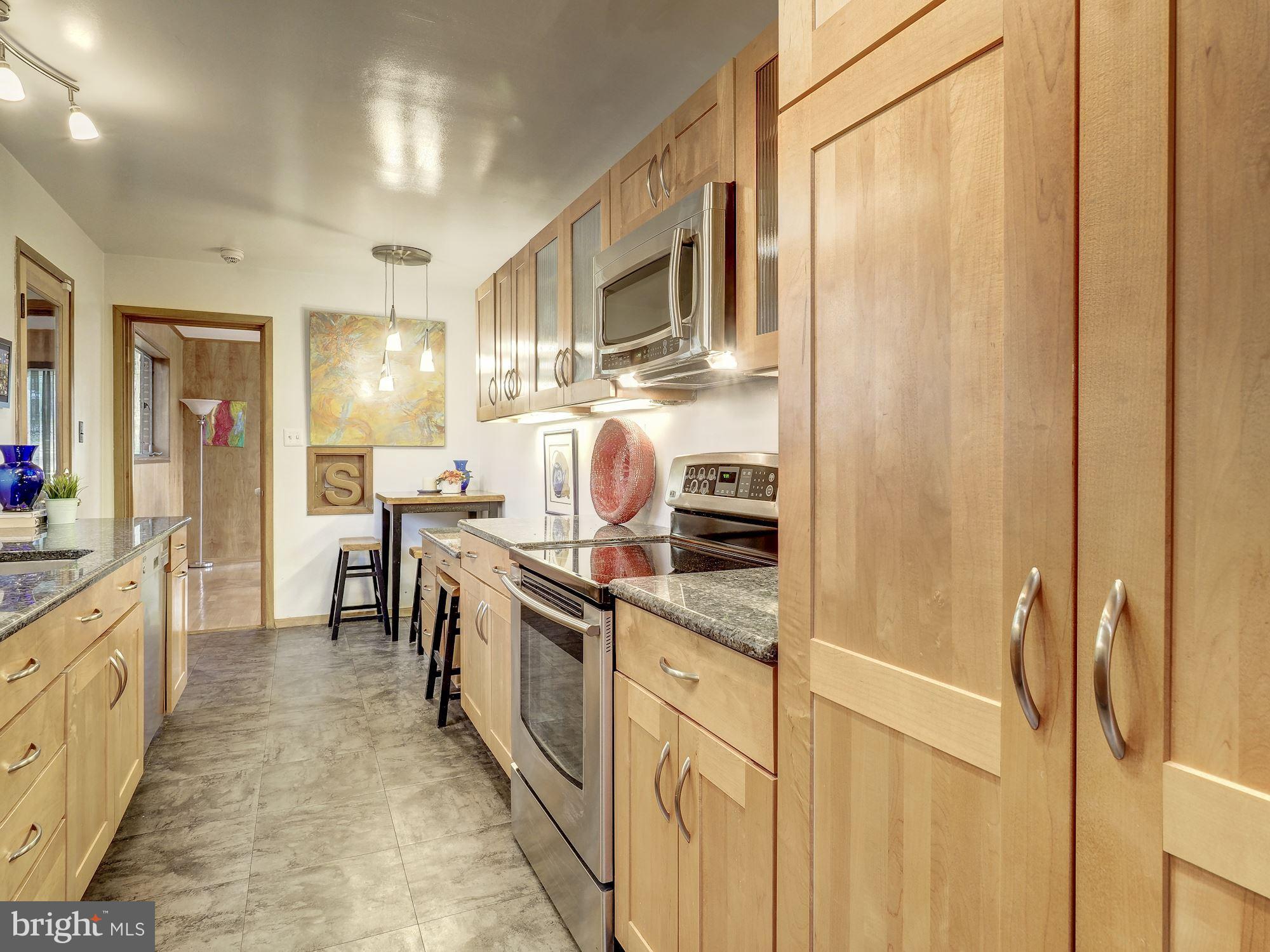 6528 Wiscasset Road Bethesda, MD 20816 - Photo 13 of 38 Kitchen - Updated!