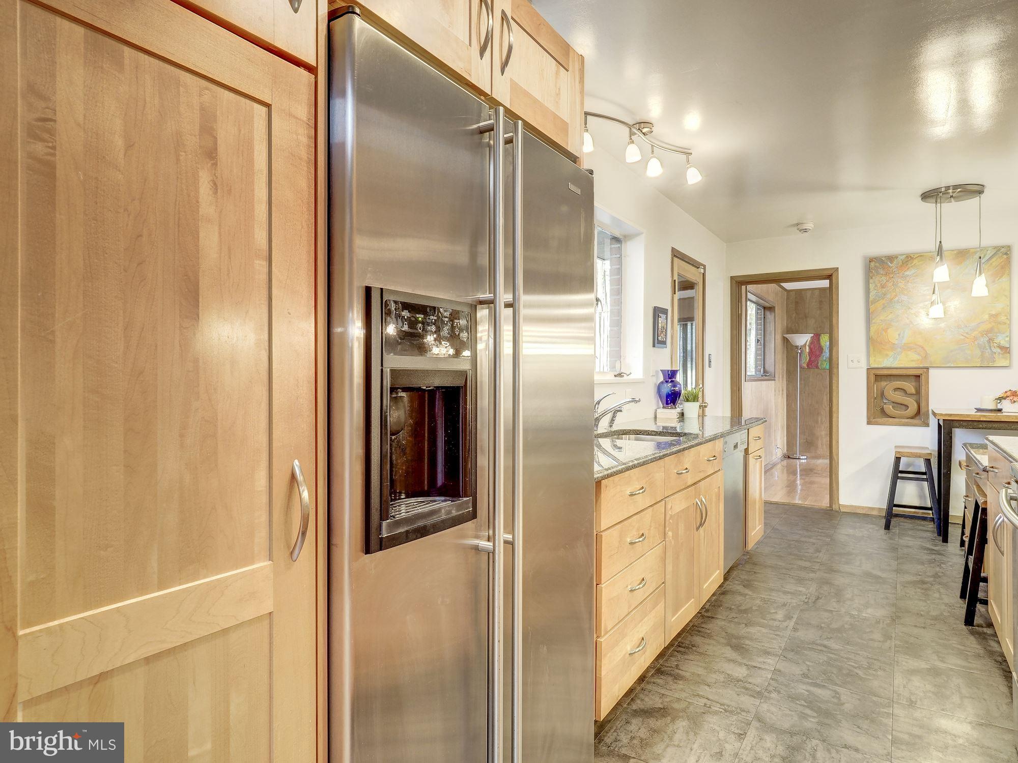 6528 Wiscasset Road Bethesda, MD 20816 - Photo 16 of 38 Kitchen - Updated!
