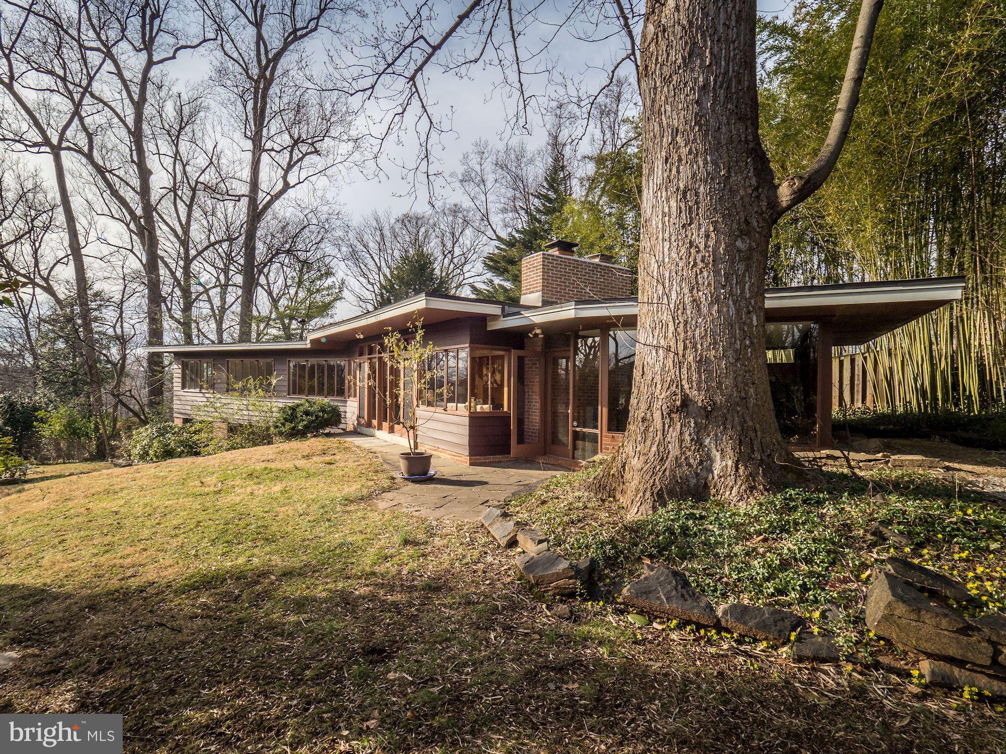 6528 Wiscasset Road Bethesda, MD 20816 - Photo 21 of 38 Exterior Rear