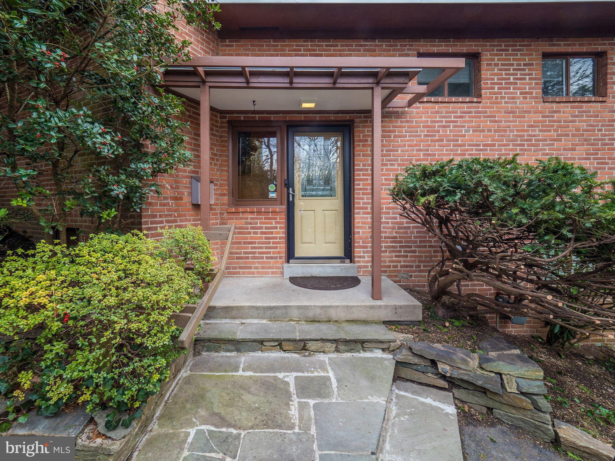 6528 Wiscasset Road Bethesda, MD 20816 - Photo 4 of 38 Exterior Entry