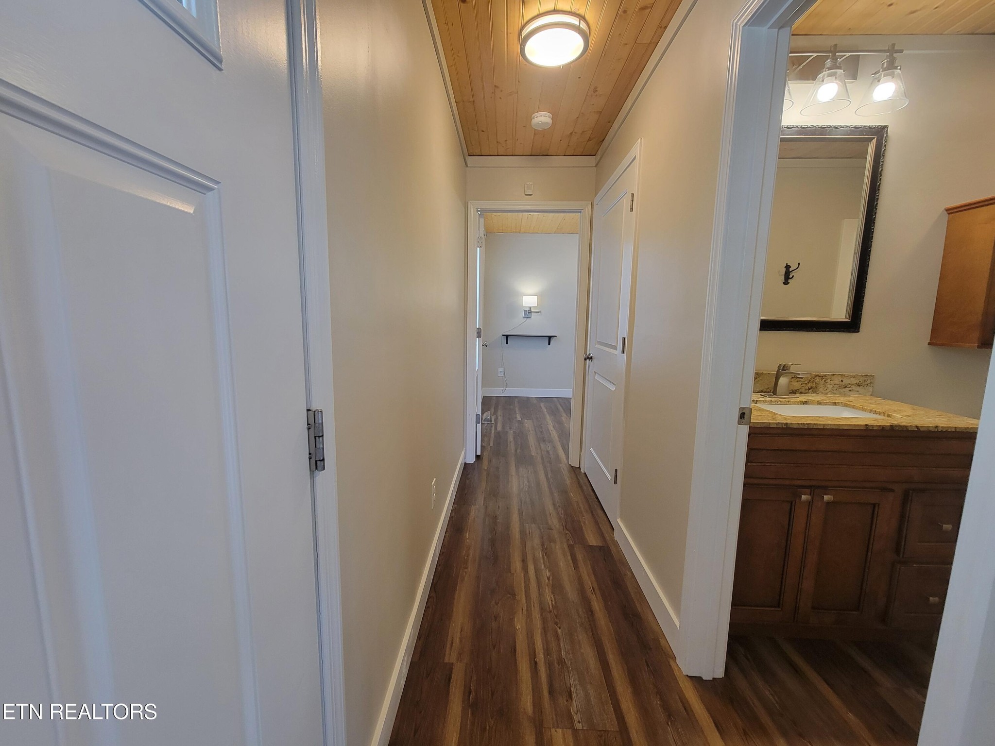 2918 Samples Road Louisville, TN 37777 - Photo 31 of 37 Gallery Image 31