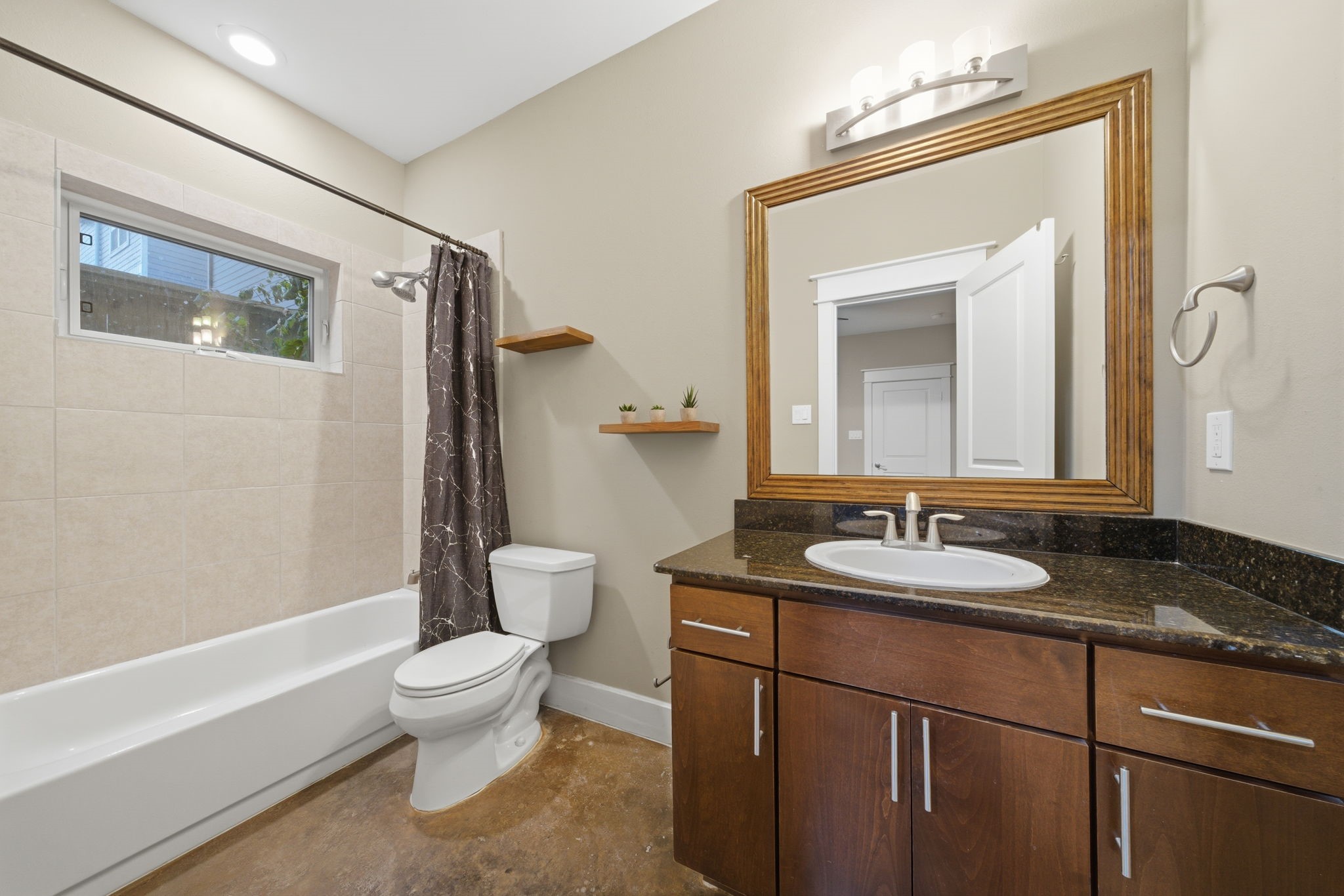 1036 West 24th Street Houston, TX 77008 - Photo 22 of 36