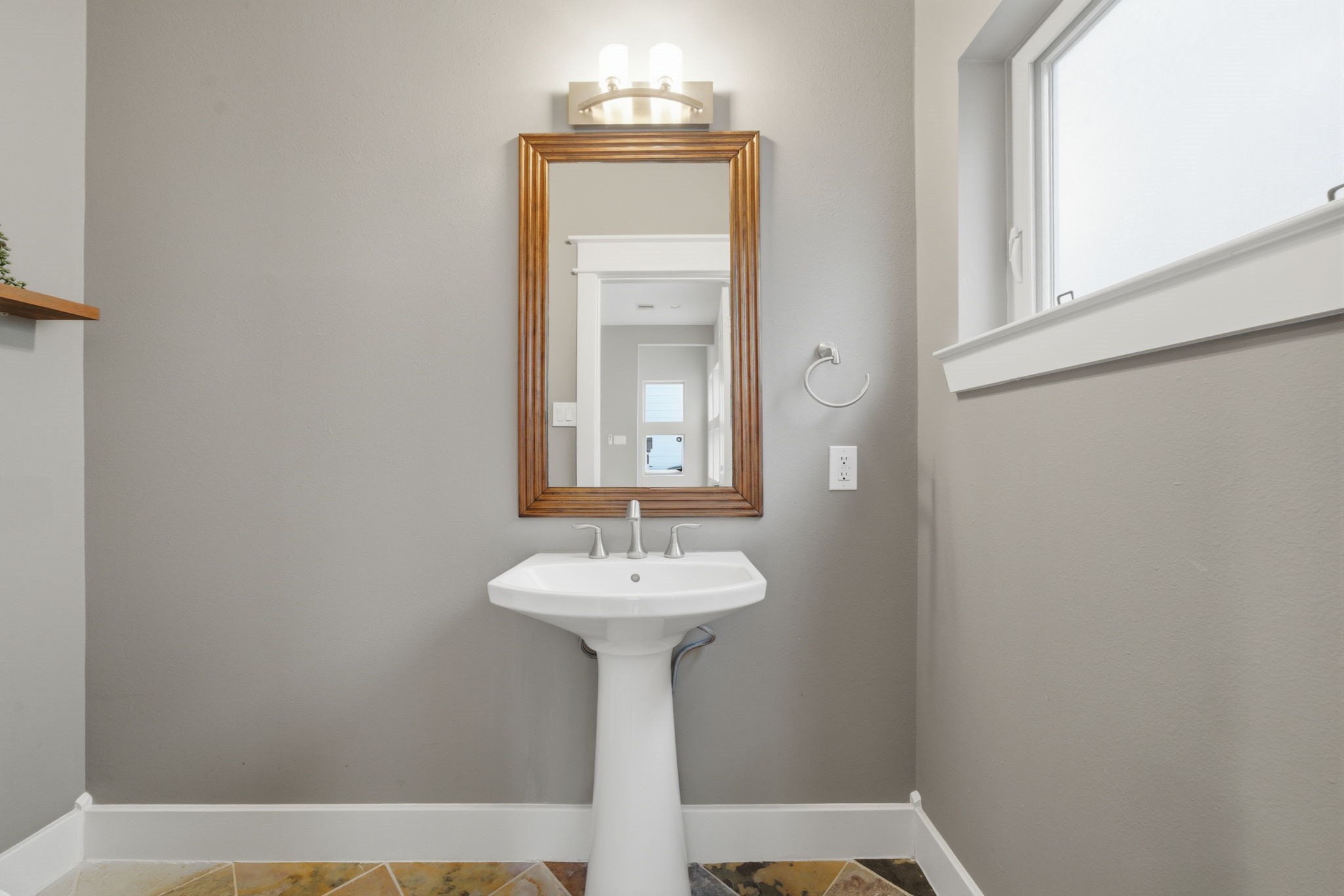 1036 West 24th Street Houston, TX 77008 - Photo 23 of 36