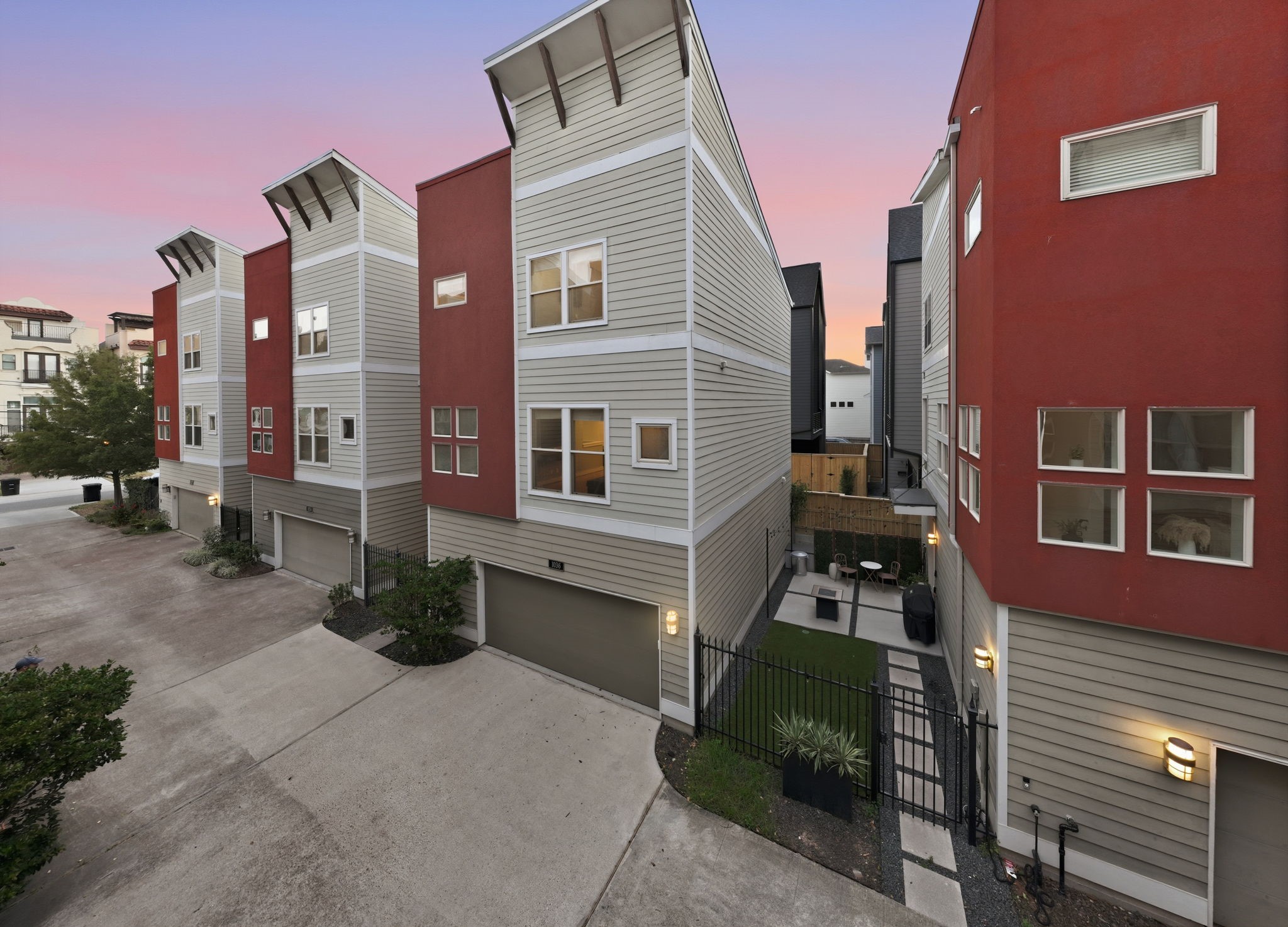 1036 West 24th Street Houston, TX 77008 - Photo 32 of 36